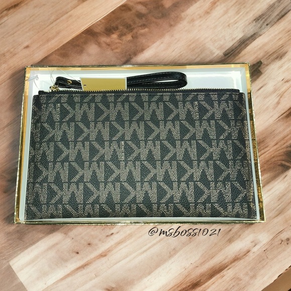 RARE MICHAEL KORS Leather Signature Large Zip Wristlet in Black/Gold - Picture 2 of 2